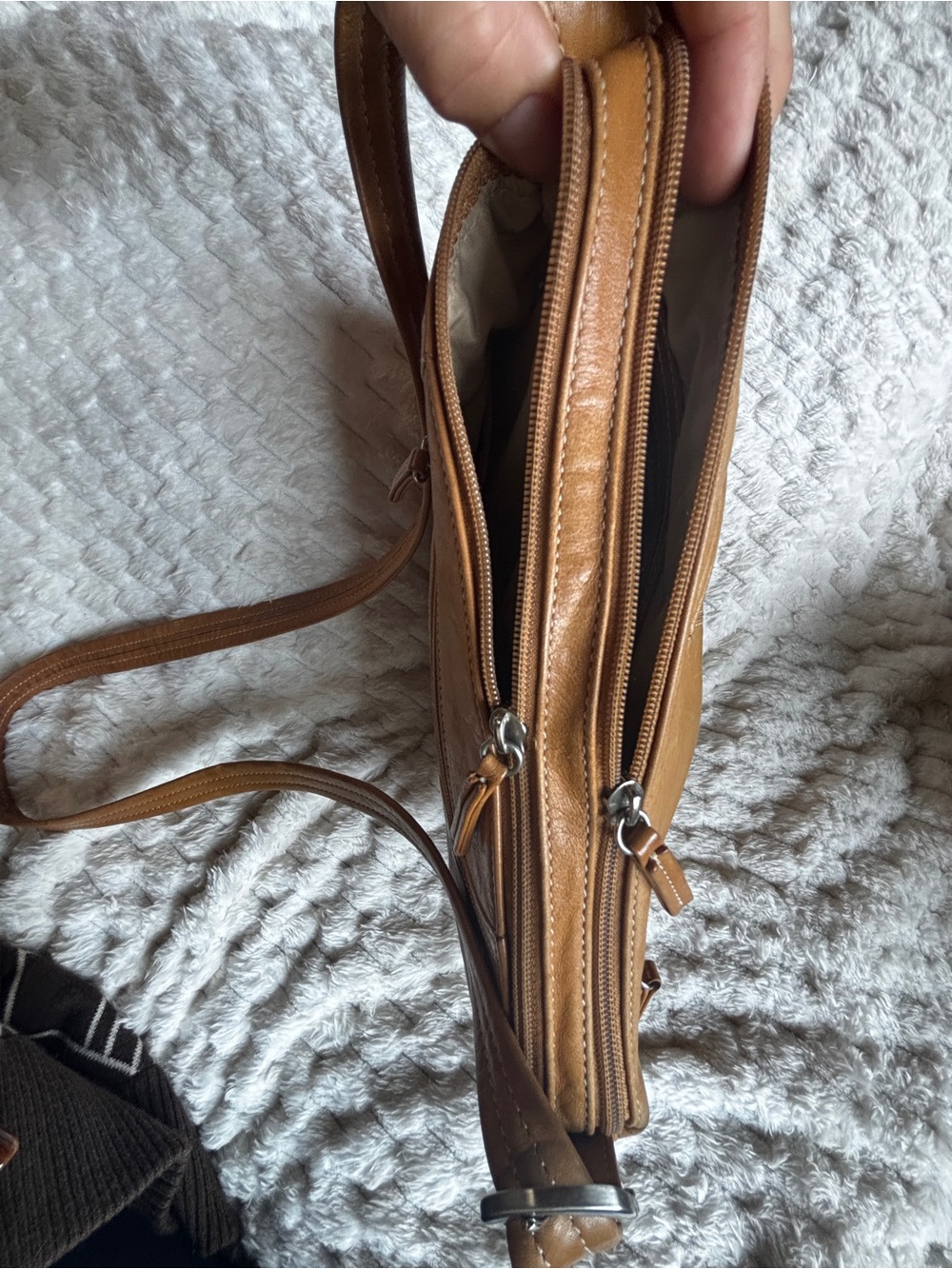 Tignanello Mustard Leather Dual Zip Crossbody Bag - Picture 8 of 10